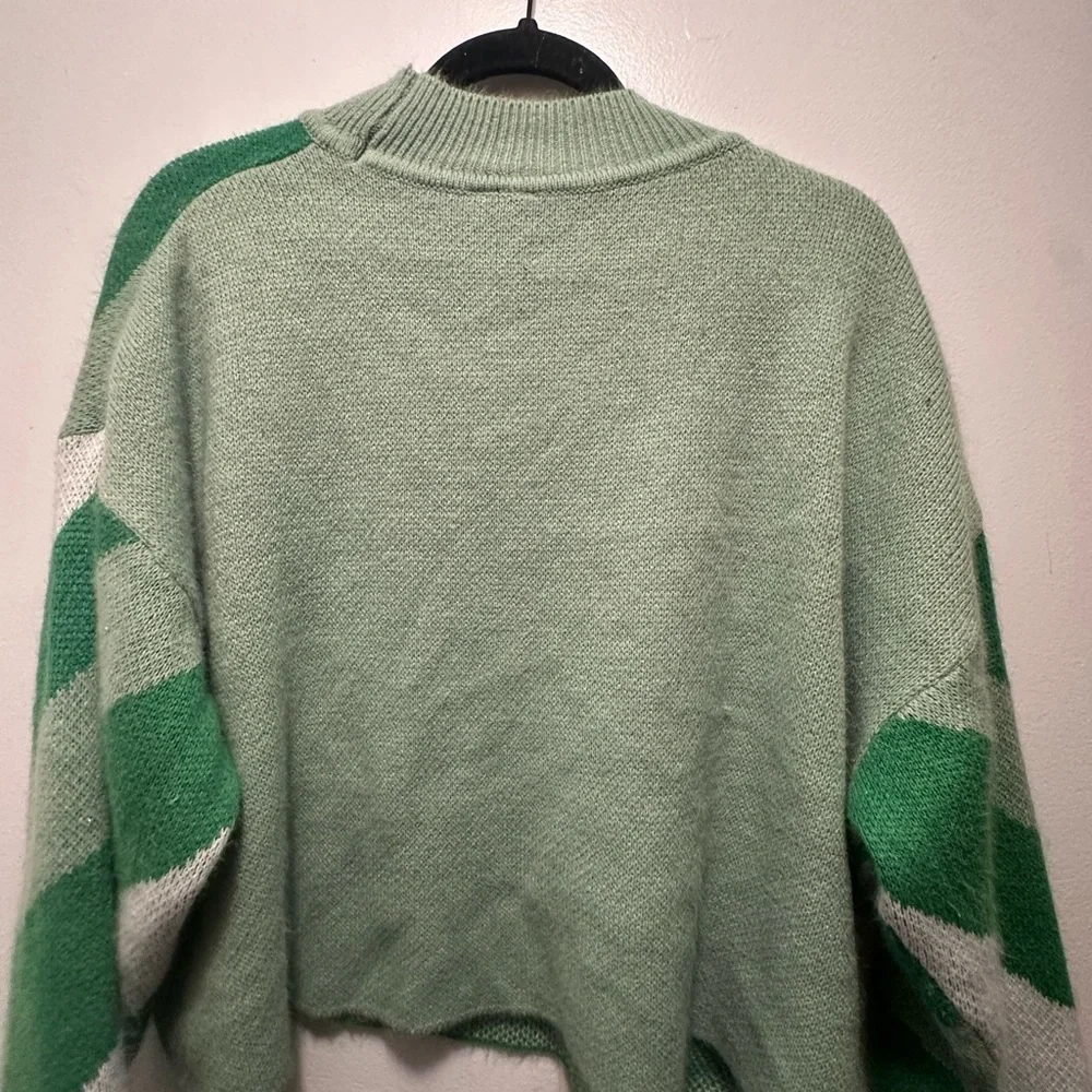 Divided Green and White Butterfly Sweater - Picture 7 of 10